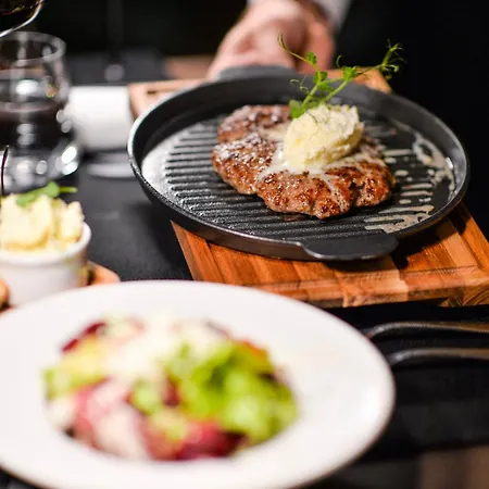 Borova Wellness&spa 4*